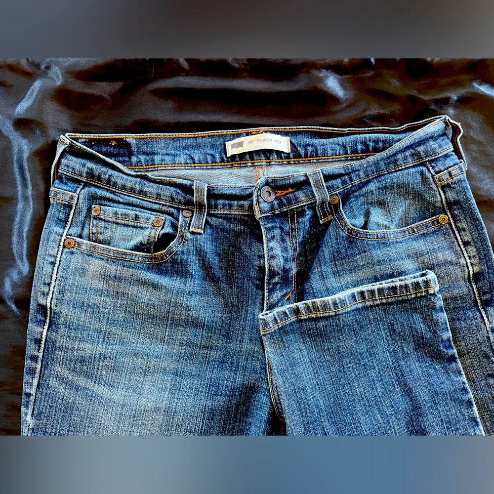 Classic ladies Levi’s 505 straight leg jeans